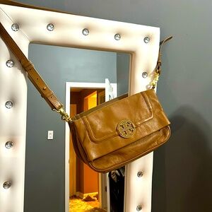Tory Burch classic leather crossover bag with removal straps